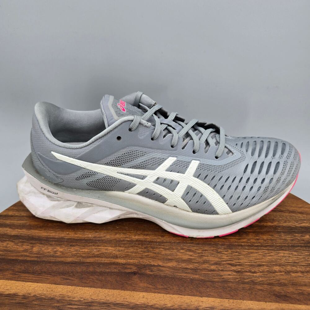 Asics Novablast Shoes Womens 8.5 Gray White Low Top Athletic Running Sneakers